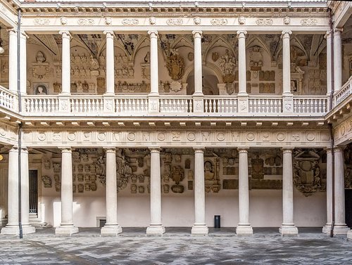 794px-Università_degli_Studi_di_Padova_jm56340